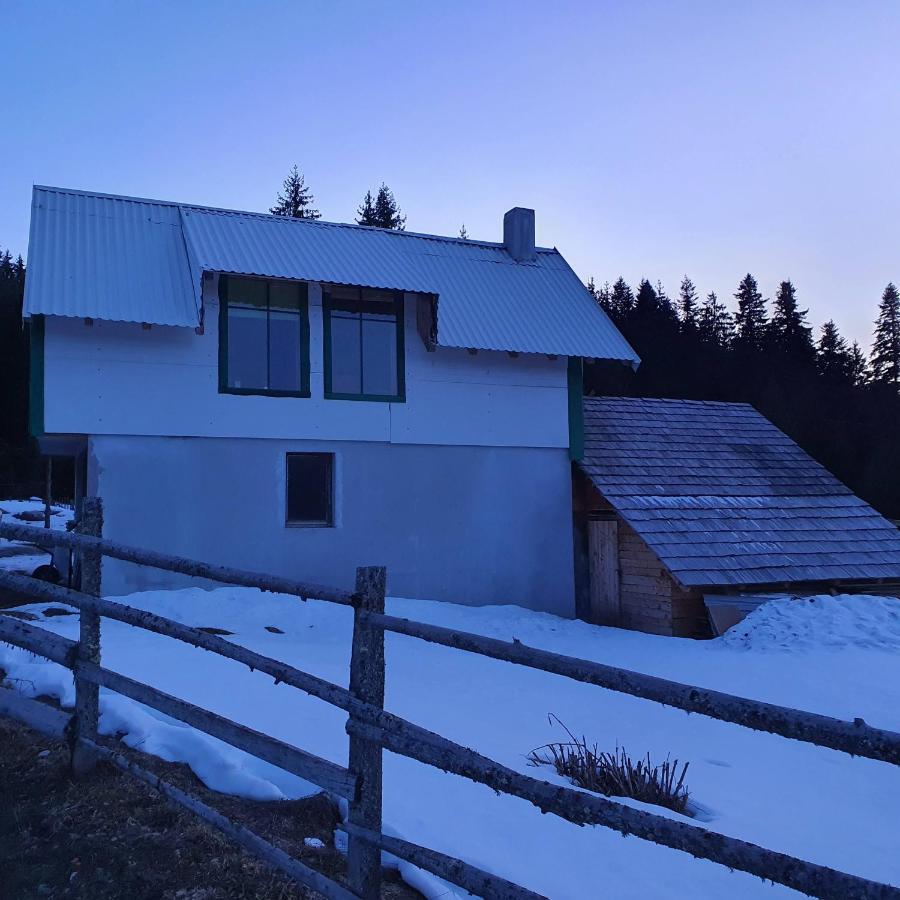 Planinska Koliba Ajdanovici Jelovac Nisicka Visoravan Olovo  Exterior photo